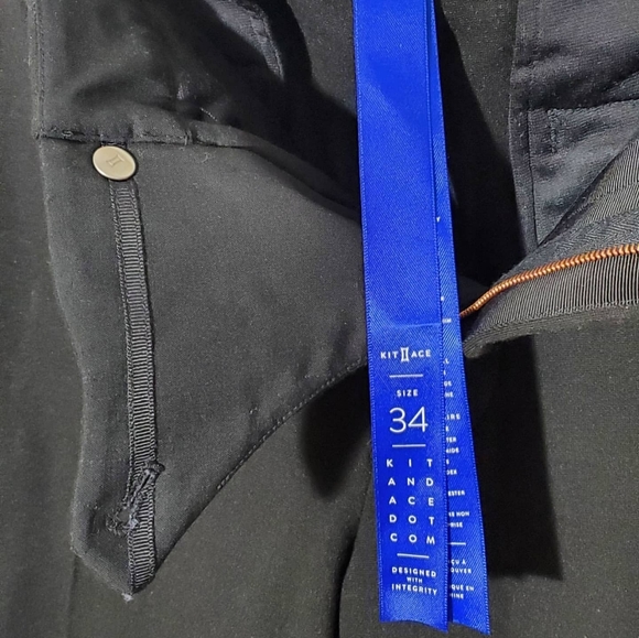 Kit and Ace "Phillips" Pleated viscose/silk Pant - Picture 8 of 10